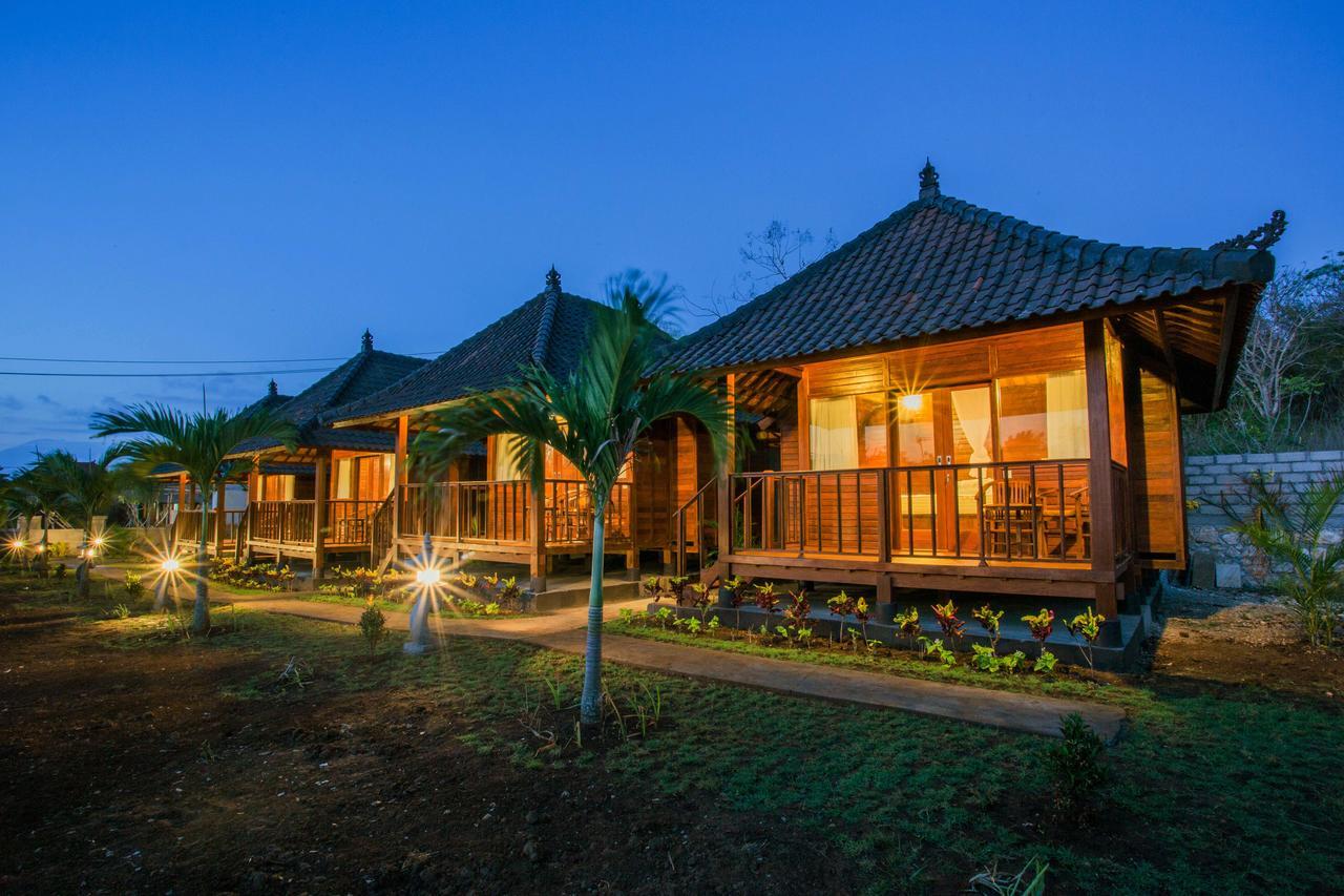 ホテル Samanta Huts レンボンガン島 エクステリア 写真