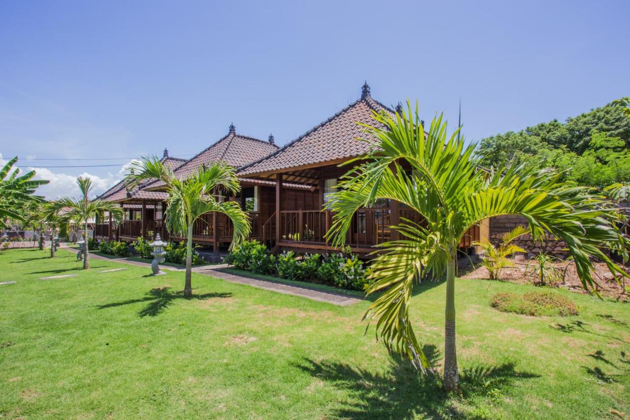 ホテル Samanta Huts レンボンガン島 エクステリア 写真